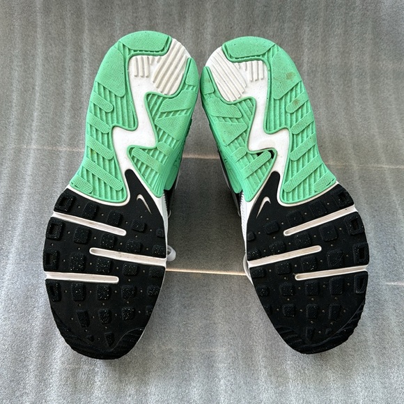 Nike Air Max Excee Women’s White Green Glow DM8346-100 Size 9.5 - Picture 7 of 7